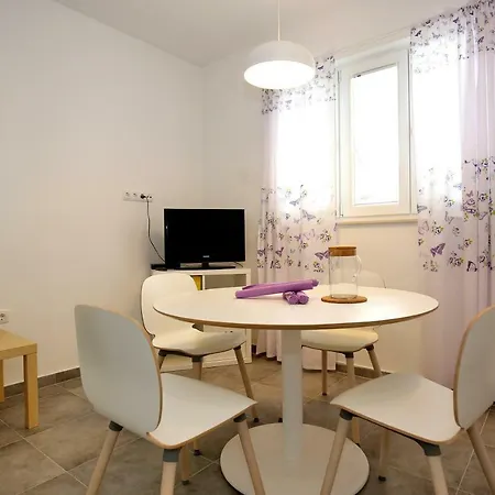 Apartments Ines Murter Exterior photo