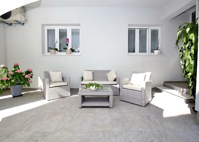 Apartments Ines