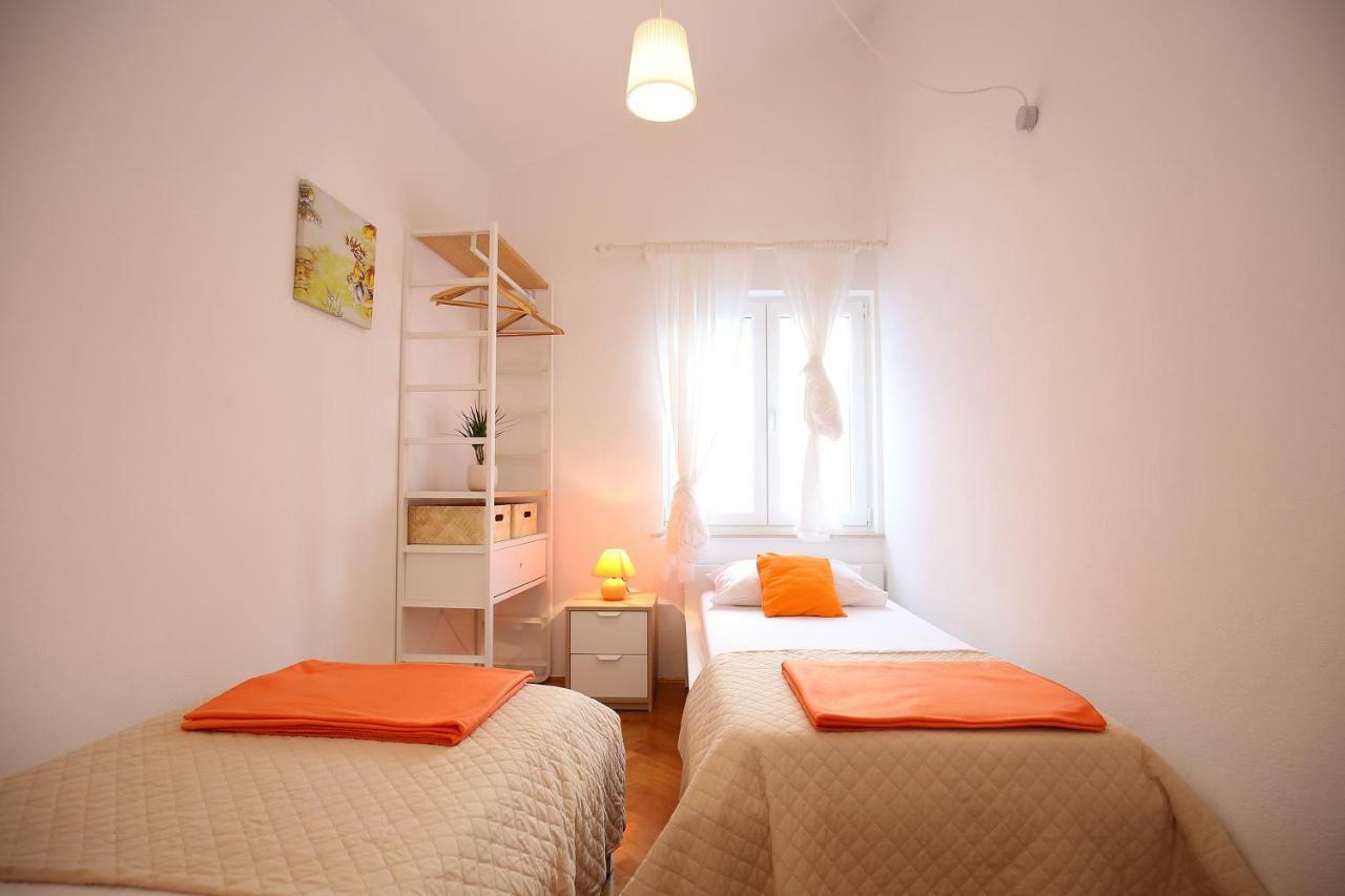 Apartment Ines Murter