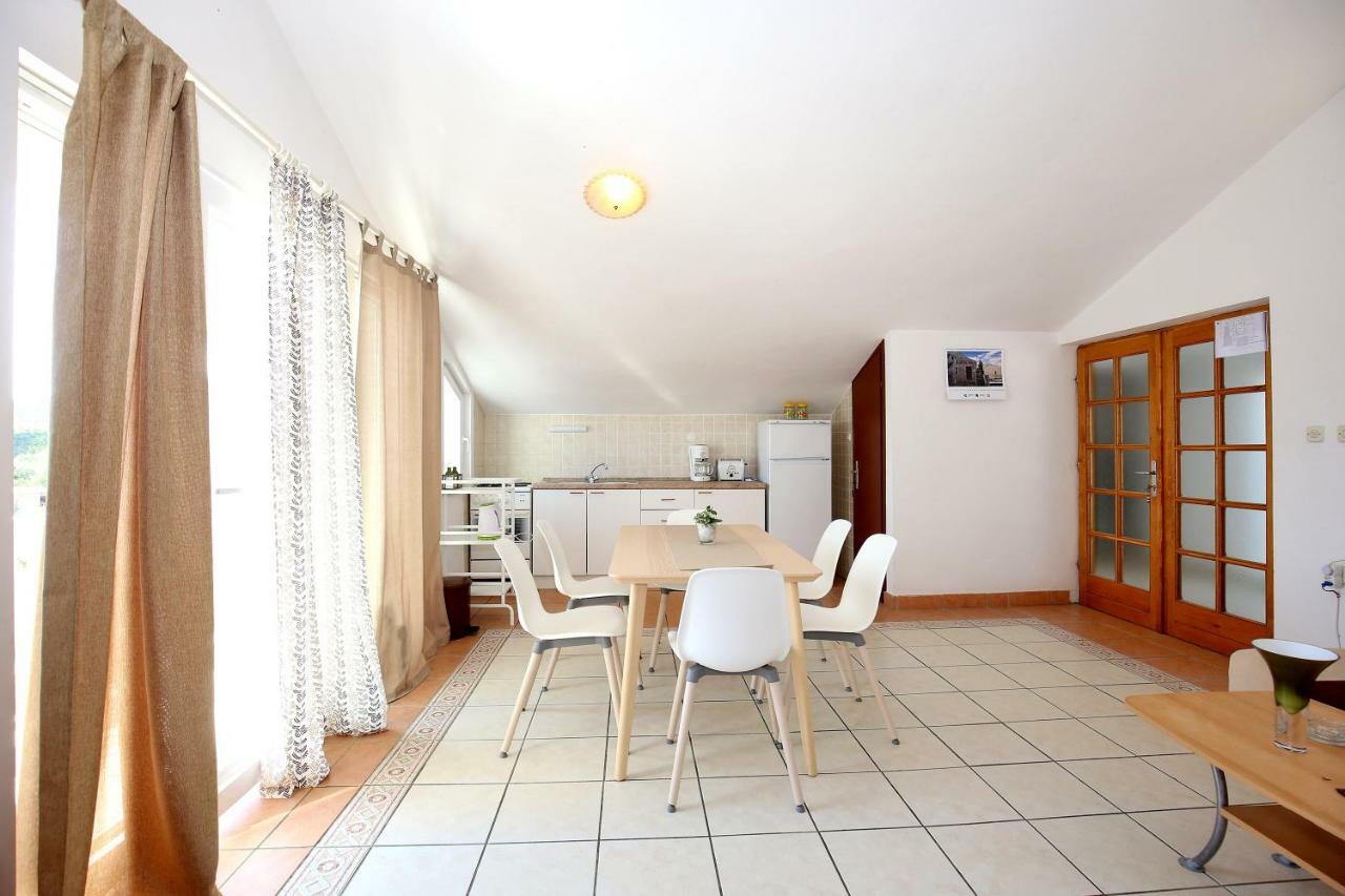 Apartment Ines
