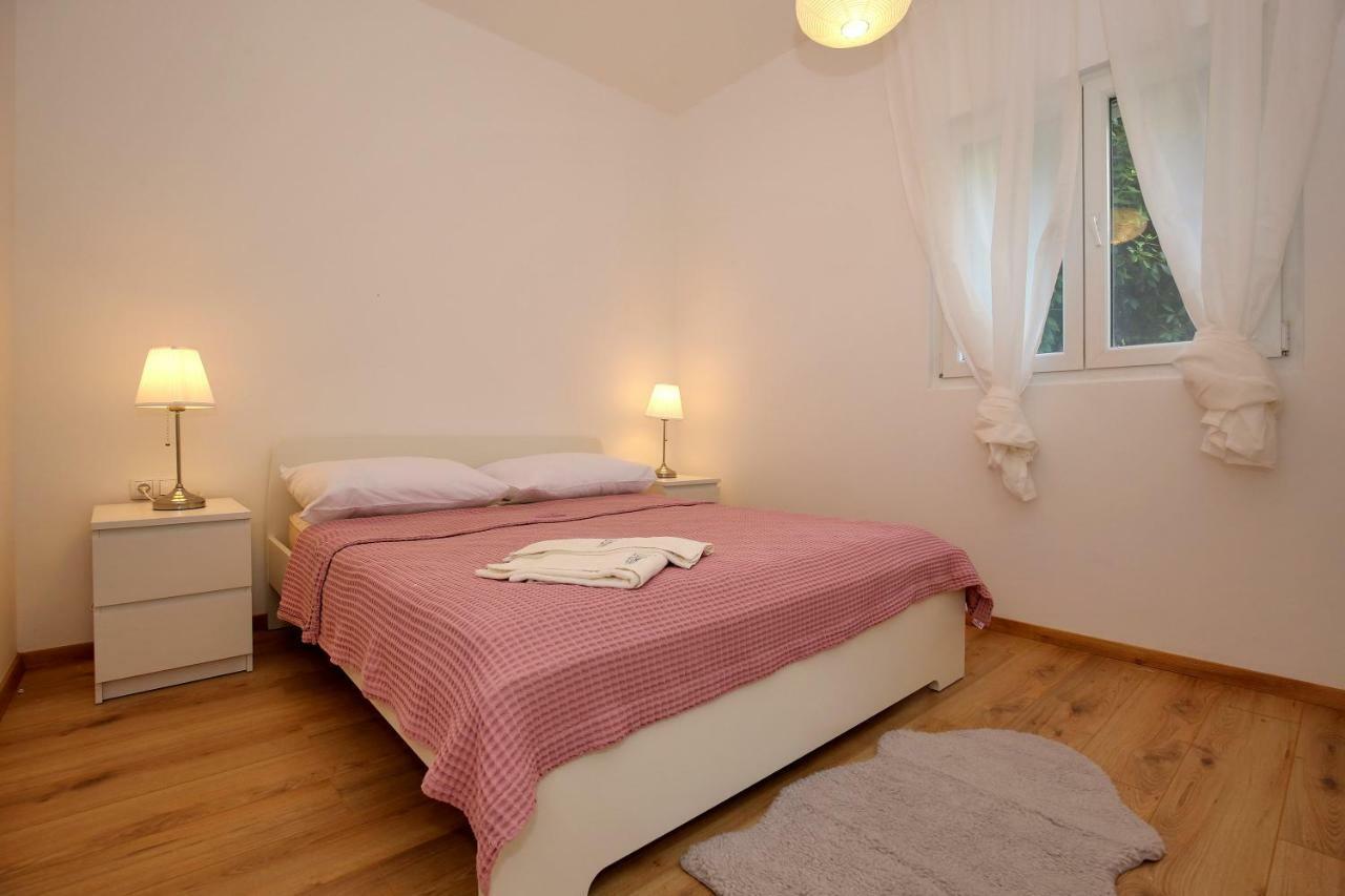 Ines Apartment Murter